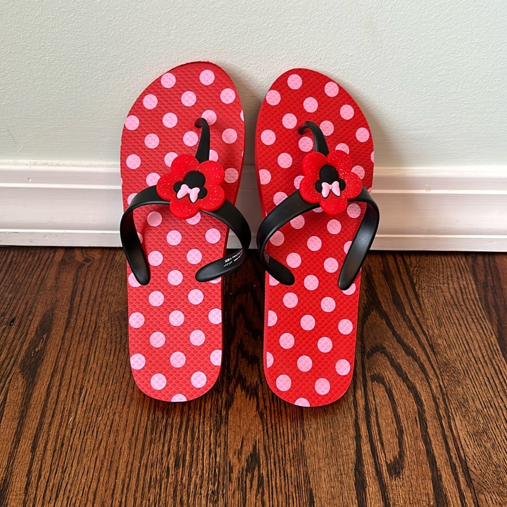 Disney Minnie Mouse Red Polka Dot Flip Flops with cute flower and Minnie design.